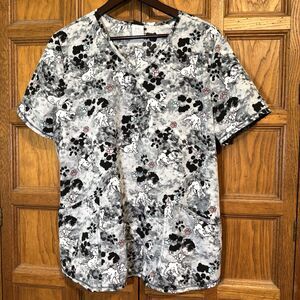 Disney 100 & 1 Dalmatians V-Neck Top Women's XL Poly Spandex Scrubs 4 Pockets SS